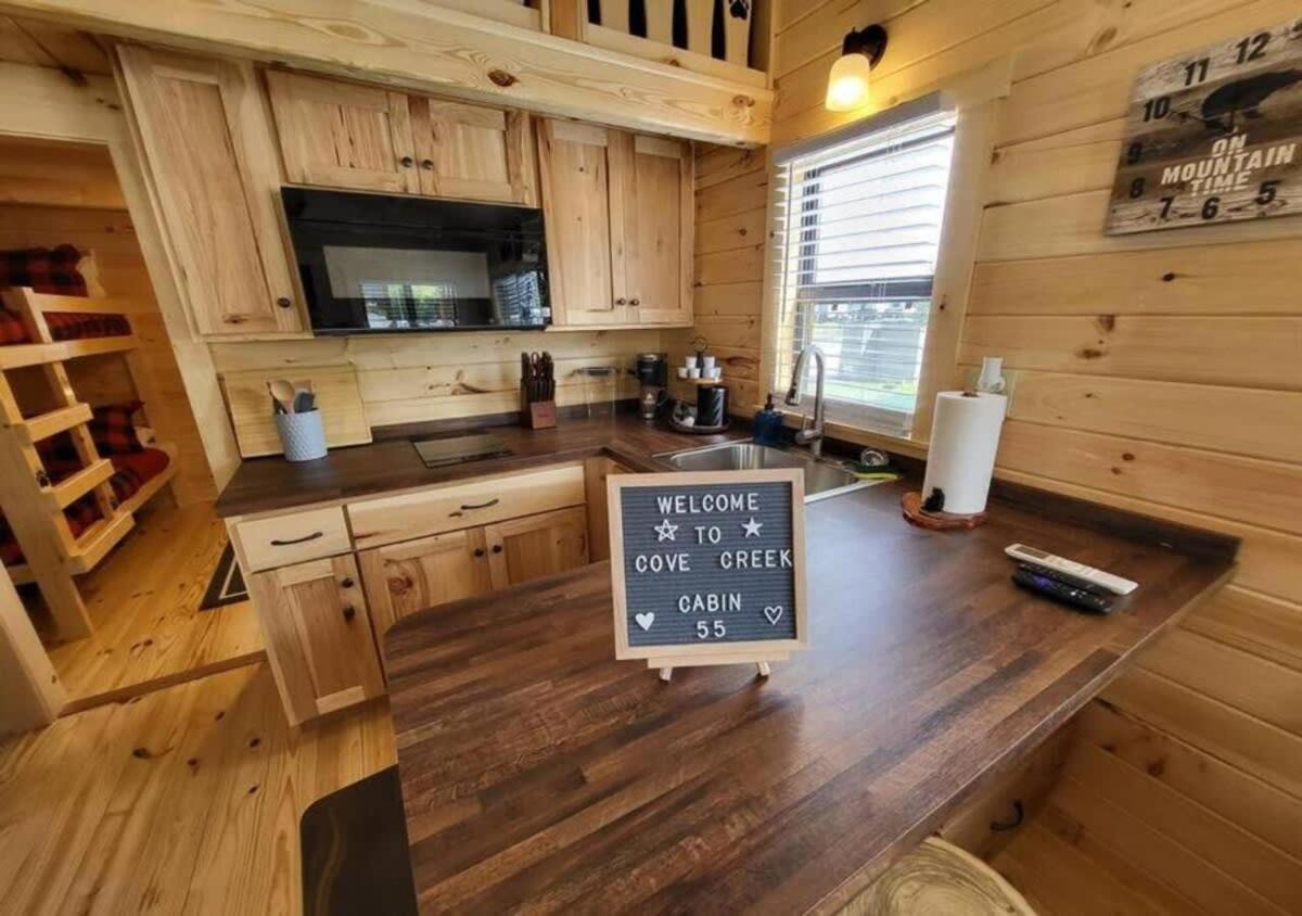 Picturesque Family Cabin With Loft In Tennessee 세비어빌 외부 사진