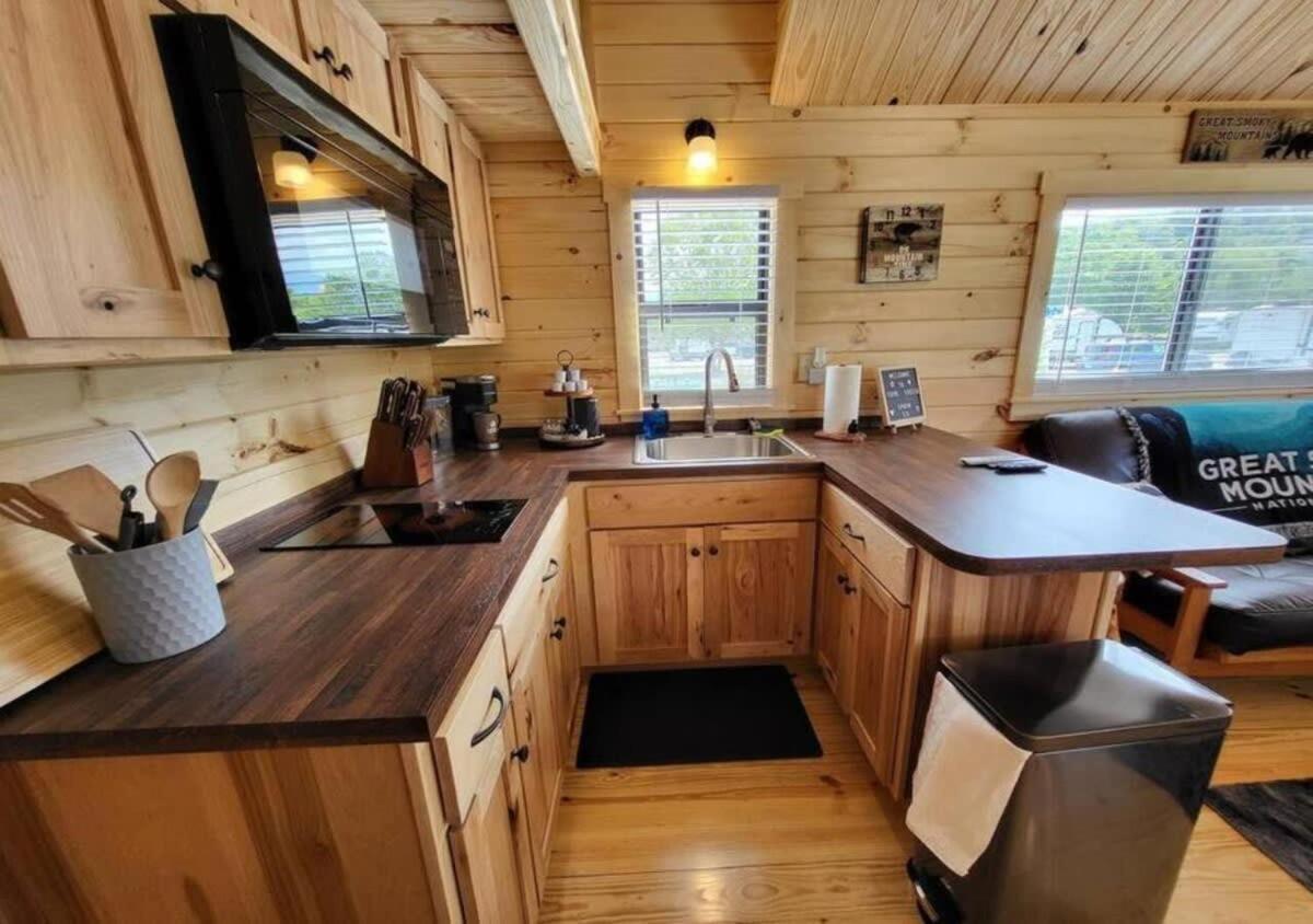 Picturesque Family Cabin With Loft In Tennessee 세비어빌 외부 사진